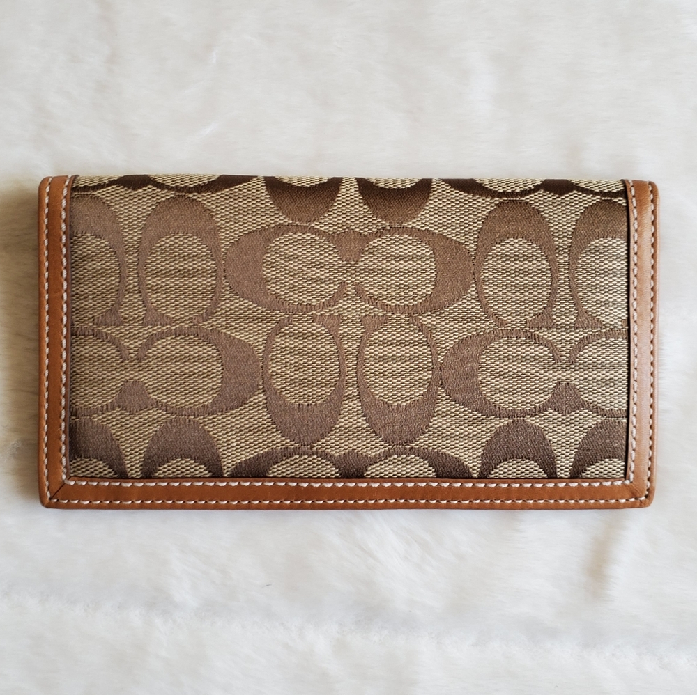 Coach GUC Brown Signature Jacquard Checkbook